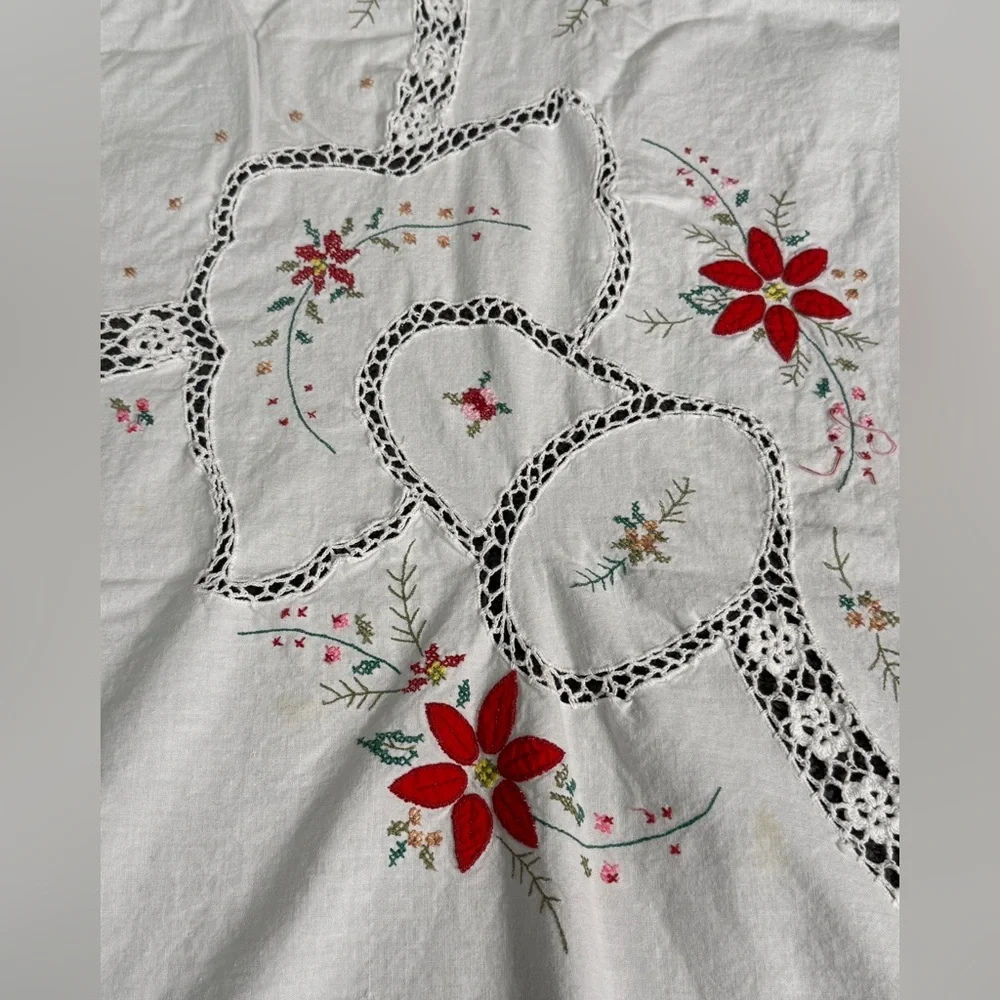 White‎ Floral Embroidered Eyelet Lace 80X60 Cotton Tablecloth Cottagecore